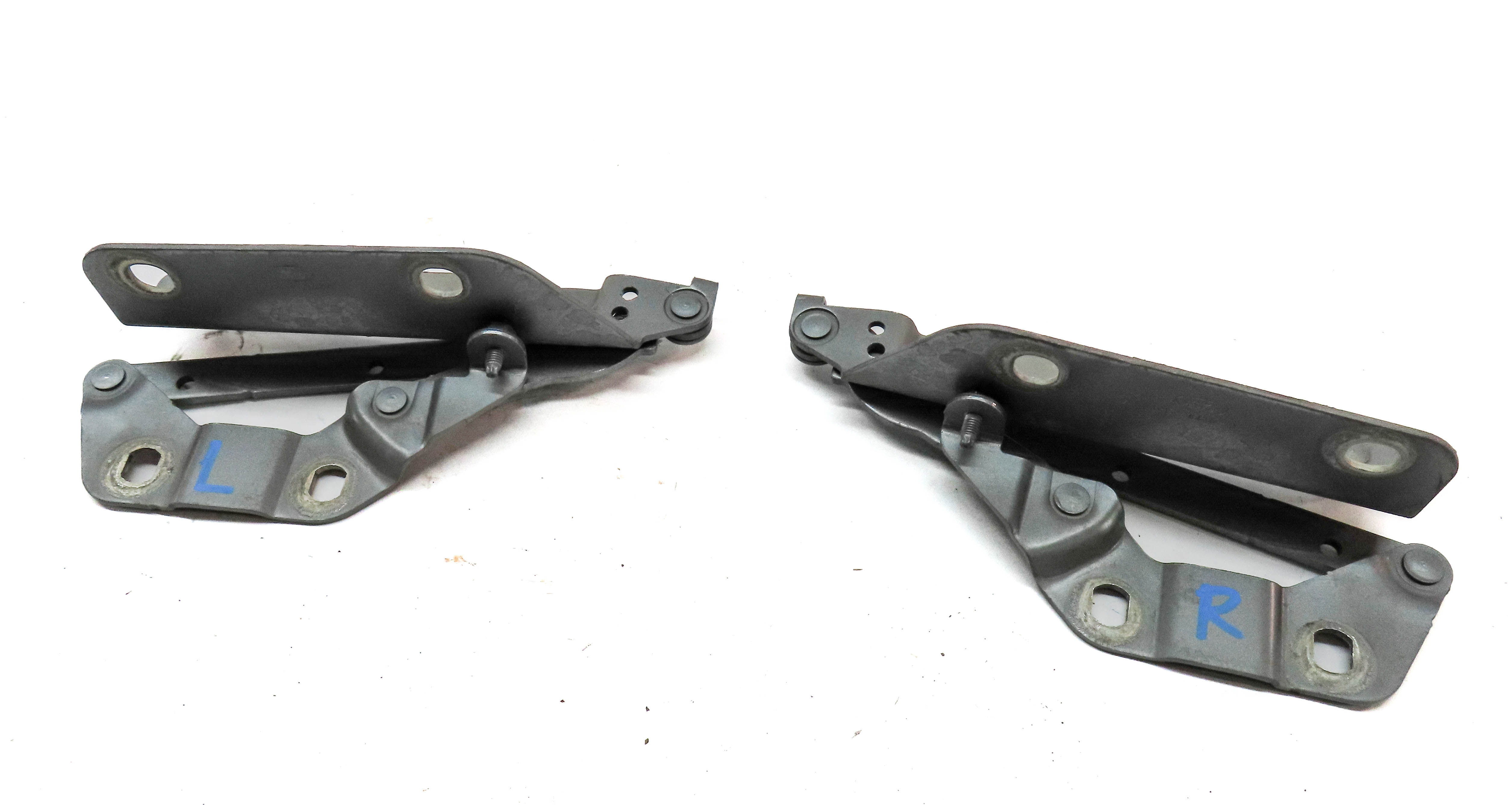 2008-2019 LAND ROVER LR2 / RANGE ROVER EVOQUE (L538) HOOD HINGE SET-2 (Grey) — exact item pictured